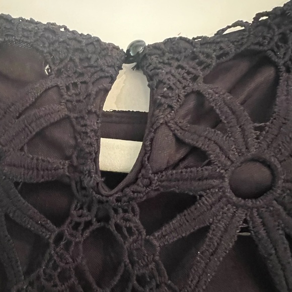 Lace black top - Picture 6 of 6